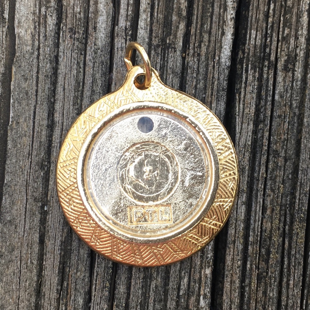 Gold Tone Locket Pendant Front Glass Detailed Textured Outer and Back